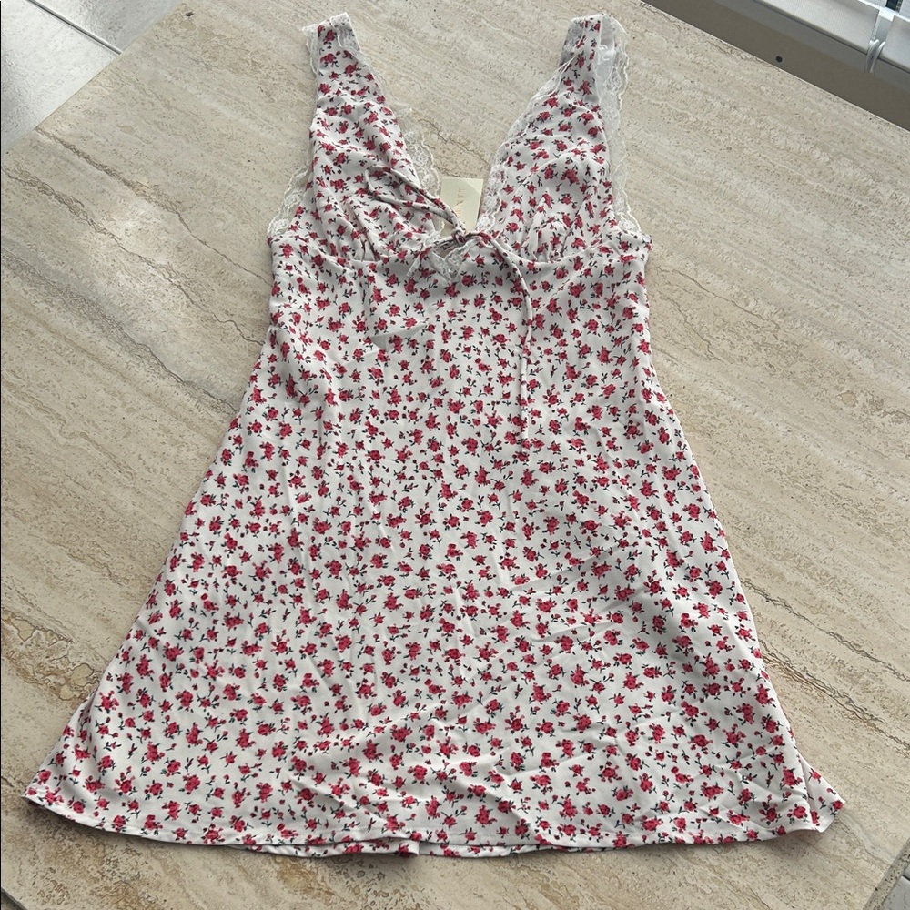 NEW 🆕 Thirty Thirty Floral Lace Trimmed Summer Flowy Dress size S